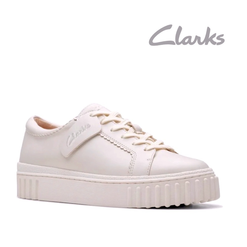 Clark’s Women’s Mayhill Walk Leather Sneakers